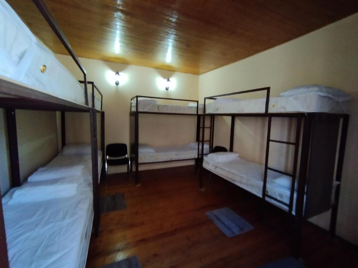 Wooden_Room_Hostel Jerevan Buitenkant foto